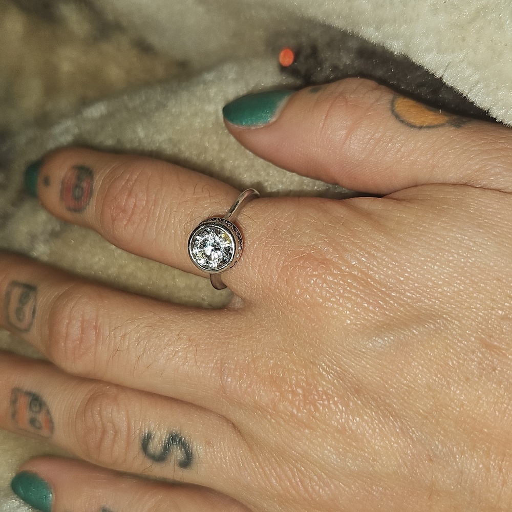 Crystal ring - Picture 1 of 2